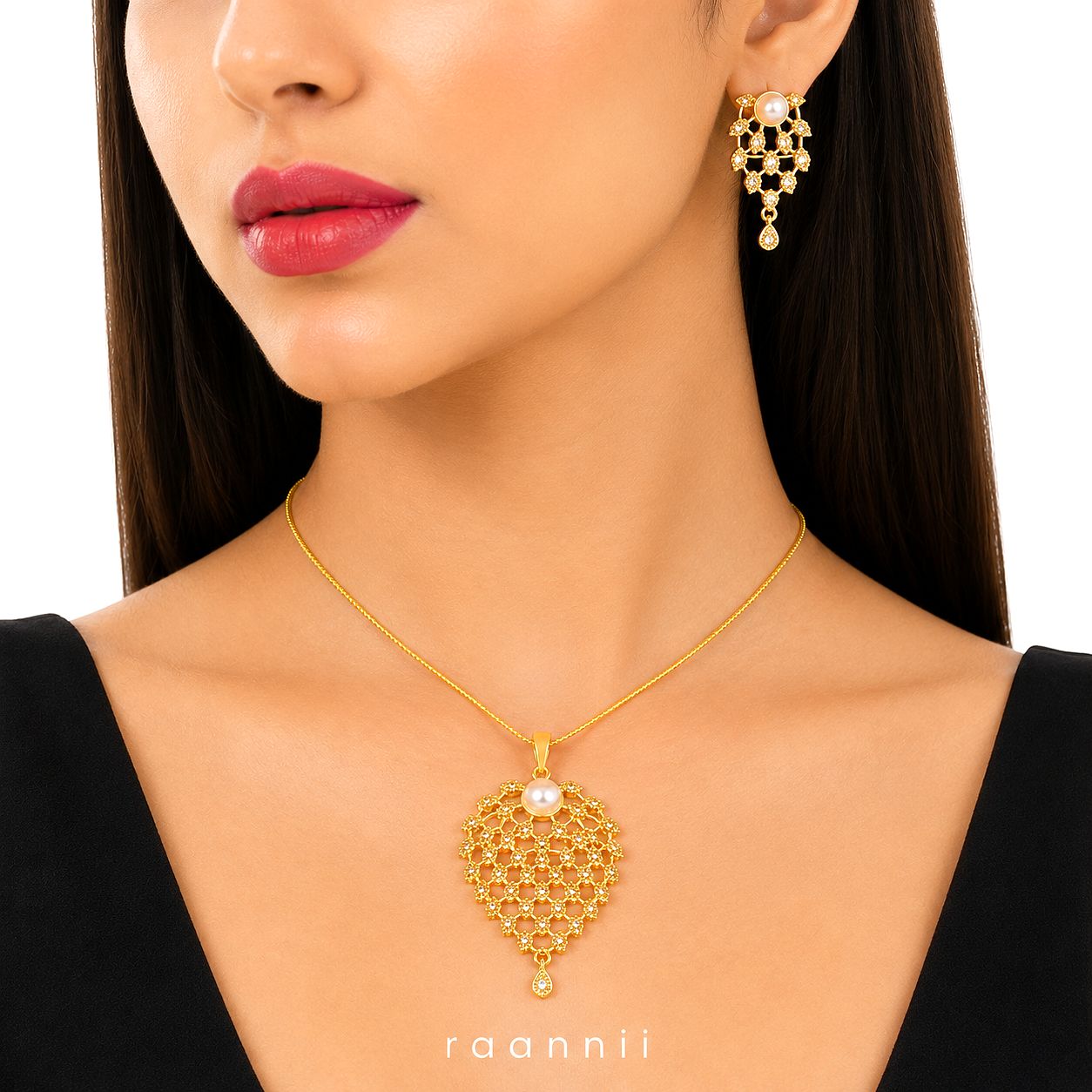 Raannii Jewelry Set Gold Plated Pearl Pendant Necklace and Drop Earrings for Women