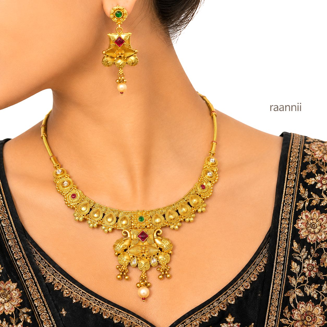 Raannii Traditional Antique Gold Necklace Set