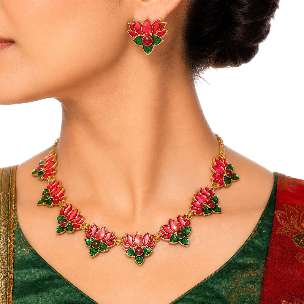 Raannii Lotus Bloom Necklace Set