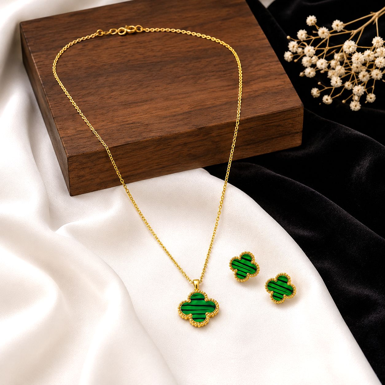 Raannii Jewelry Set Gold Plated Green Clover Pendant Necklace and Stud Earrings for Women