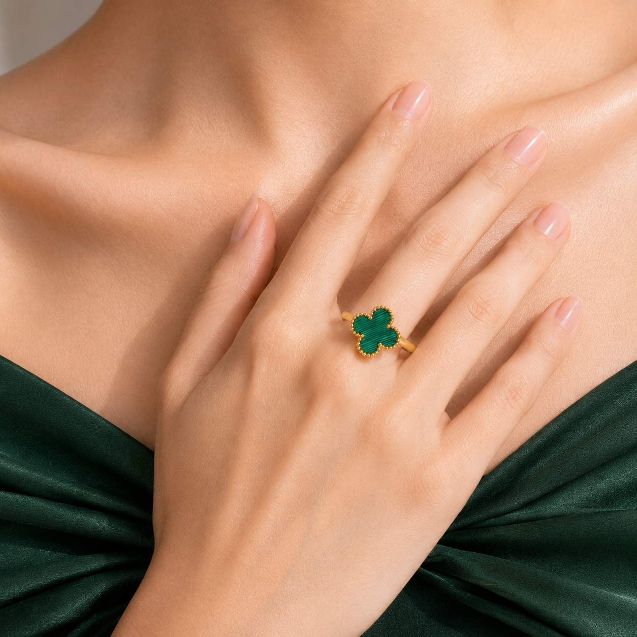 Raannii - Rings Gold Plated Green Clover Adjustable Statement Ring for Women