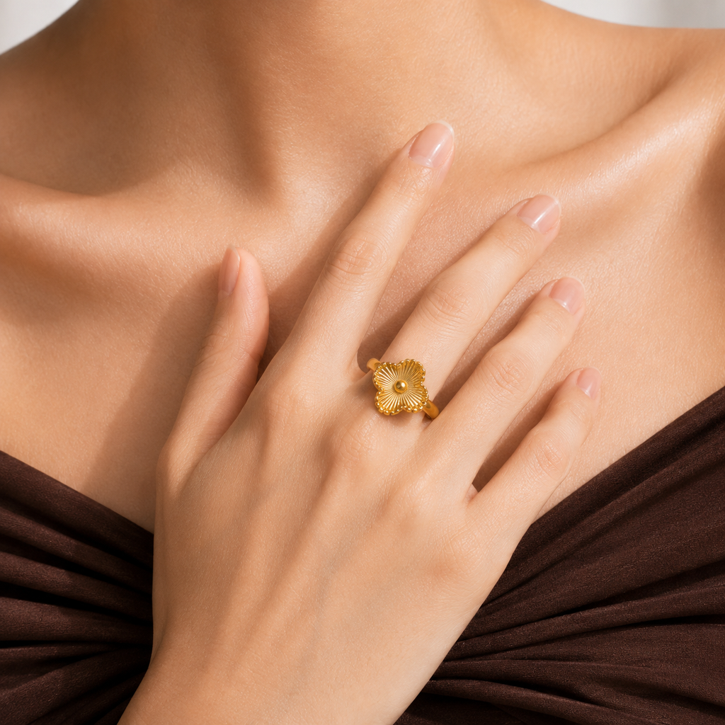 Raannii - Rings Gold Plated Clover Motif Adjustable Statement Ring for Women