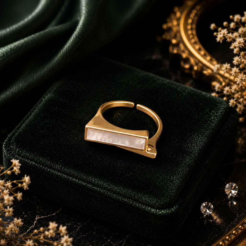 Raannii - Rings Gold Tone Rectangle Mother of Pearl Adjustable Ring for Women