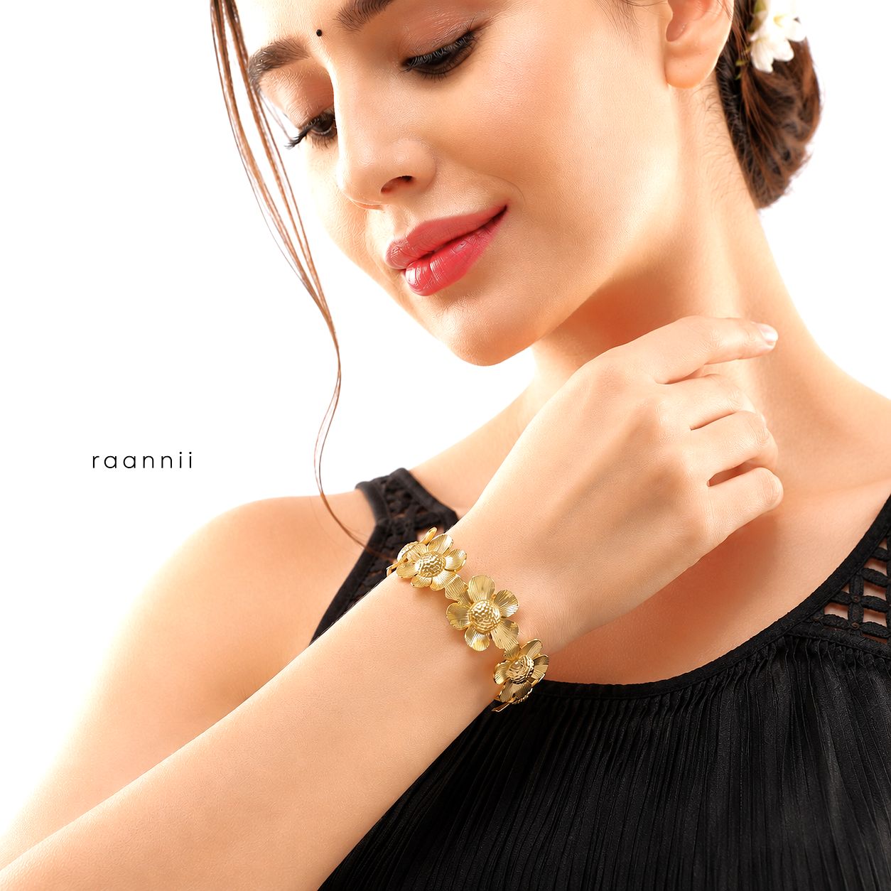 Raannii Bracelet – Gold Plated Floral Design Adjustable Statement Bracelet for Women