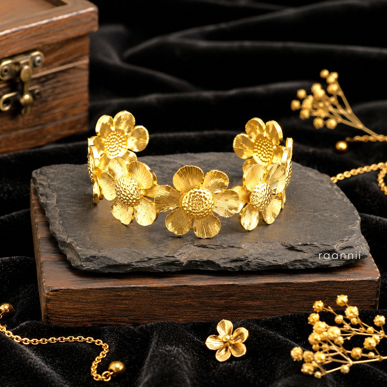 Raannii Bracelet – Gold Plated Floral Design Adjustable Statement Bracelet for Women