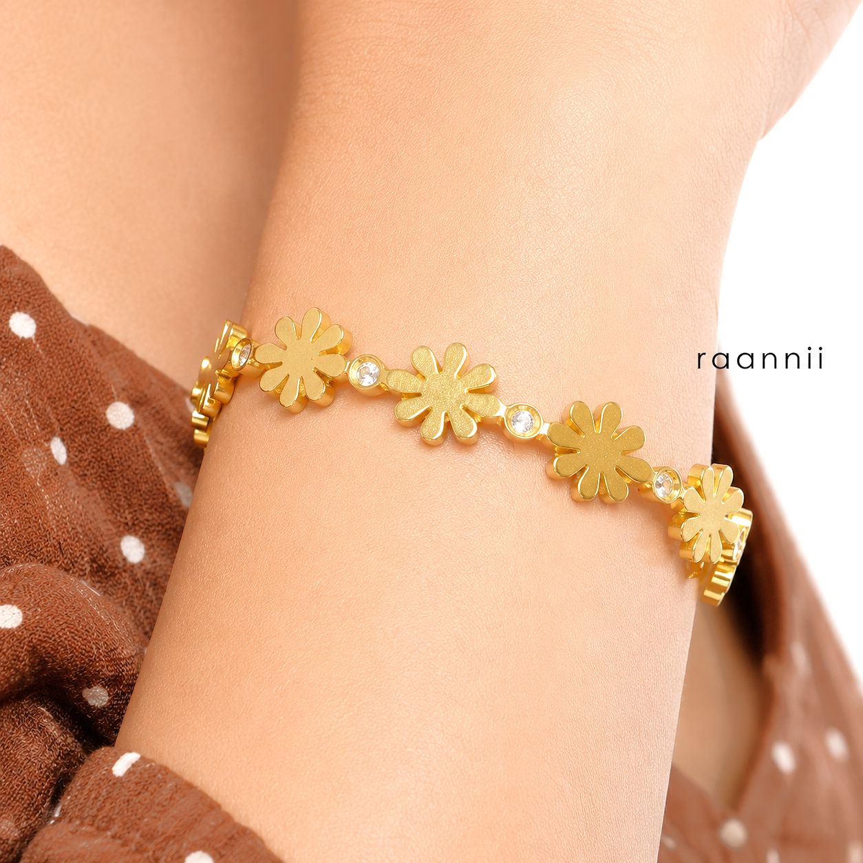 Raannii Bracelet – Gold Plated Daisy Flower Crystal Bracelet for Women