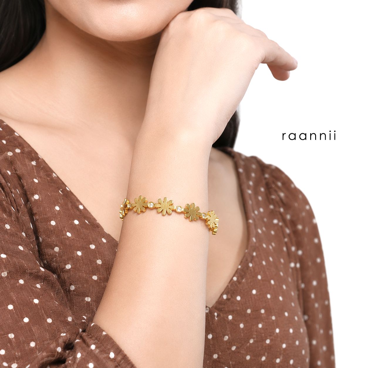 Raannii Bracelet – Gold Plated Daisy Flower Crystal Bracelet for Women